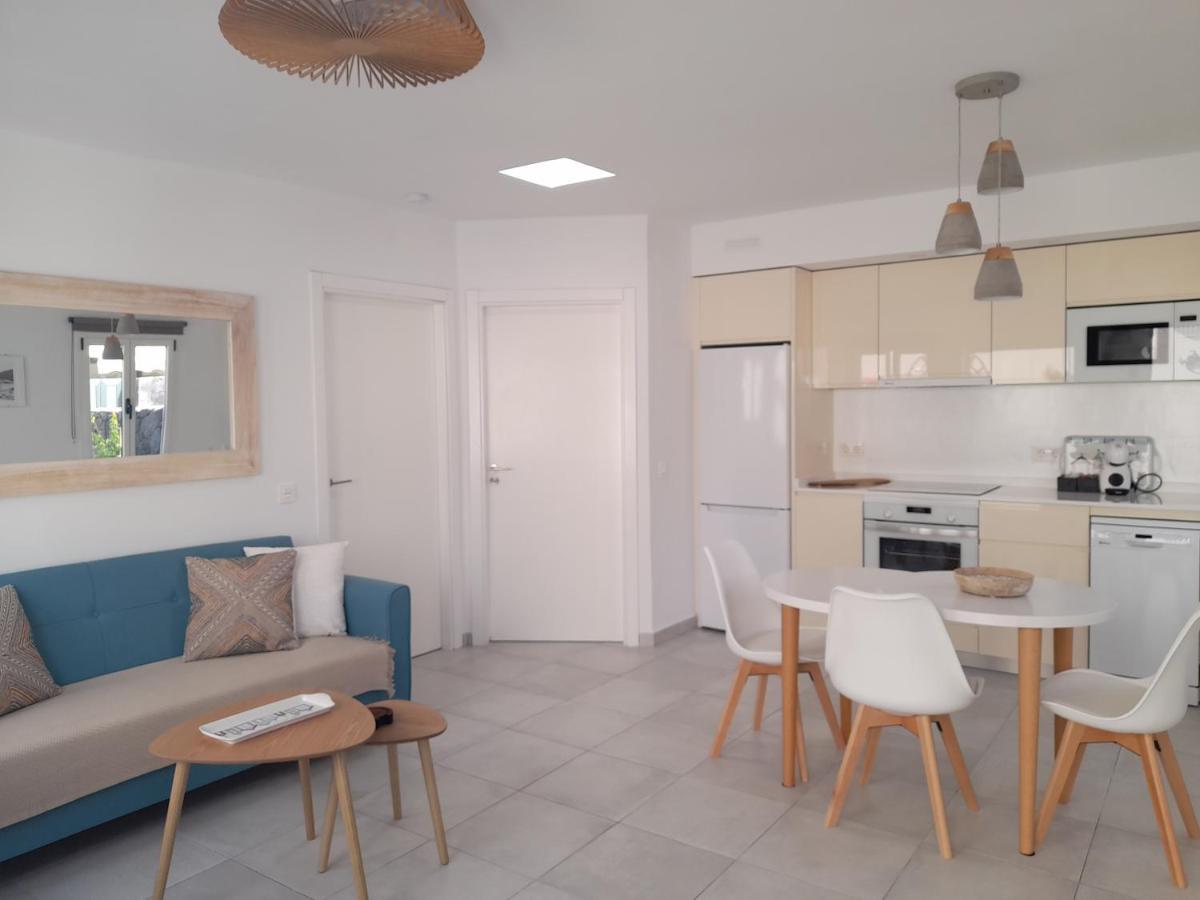 Bungalow Paseo Del Mar- Playa Roca Residence Sea Front Access - Free Ac - Wifi Costa Teguise Eksteriør billede